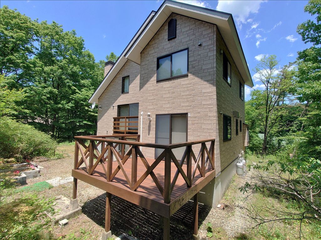 Wooden 3LDK Vacation Home with Hot Spring Potential in Nasu - Thumbnail 2