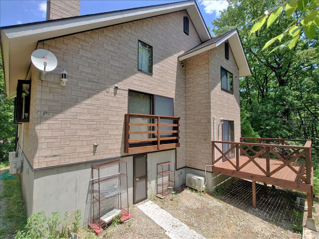 Wooden 3LDK Vacation Home with Hot Spring Potential in Nasu - Thumbnail 4