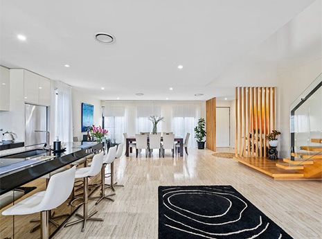 Royal Pines Resort Golf Course Front House for Sale, Gold Coast - Thumbnail 3