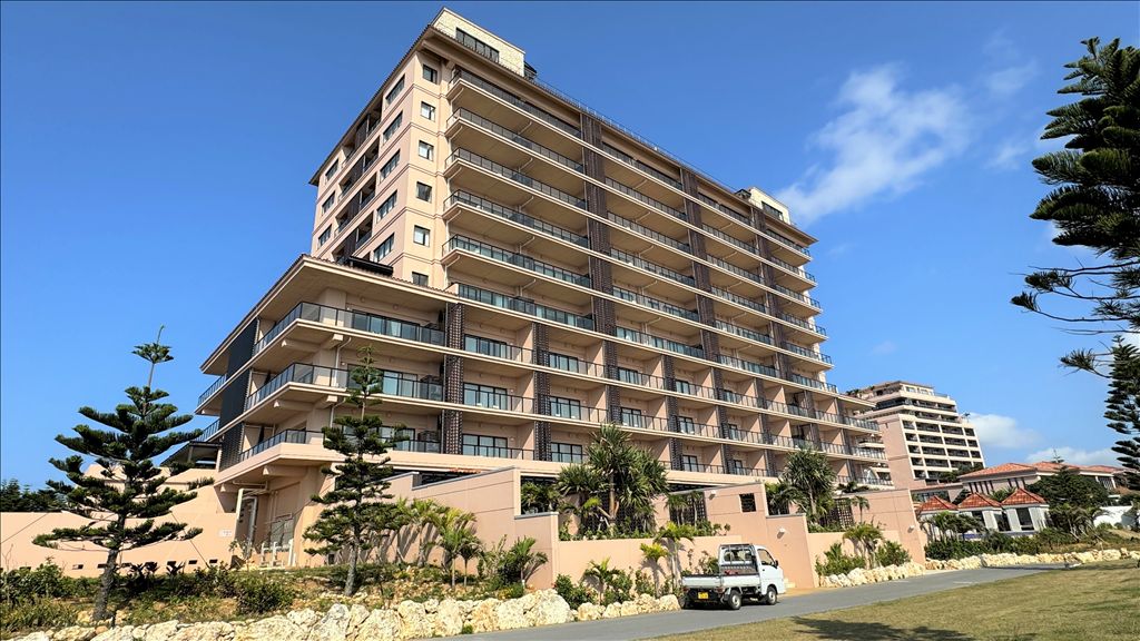 Oceanfront Hotel Condo in Shigira Mirage, Miyakojima - Thumbnail 2