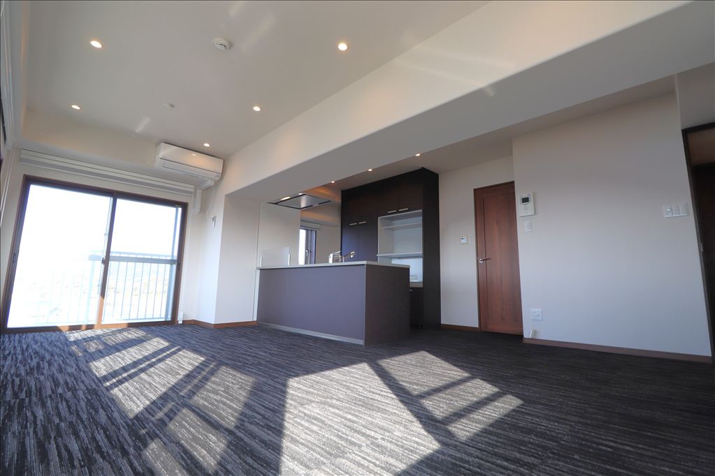 Dia Palace Uchibo Katsuyama West Tower 2LDK Condo with Bay Views - Thumbnail 3