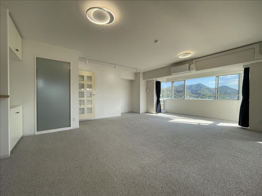 Es-Cale Iwai 2LDK Apartment in Minamiboso, Chiba - Thumbnail 2