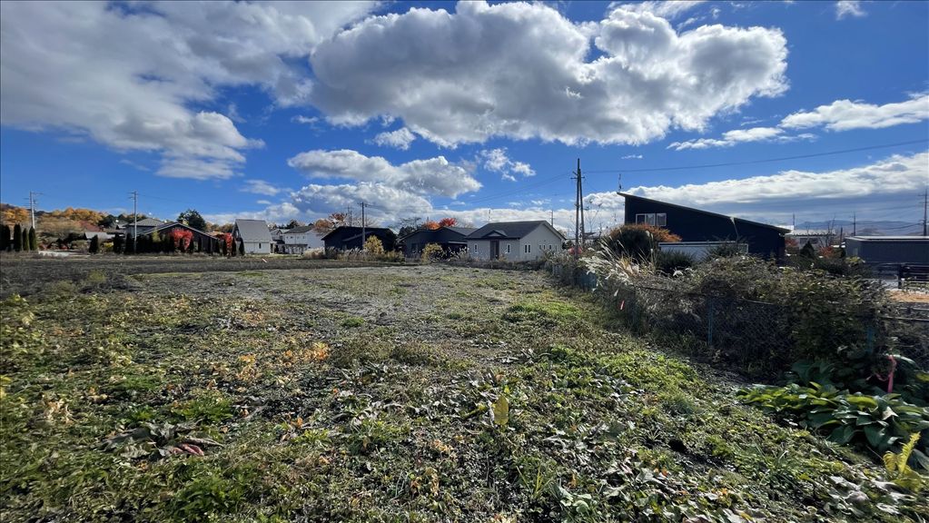 532 sqm Land for Sale in Karuizawa, 7 Mins from Nakakaruizawa Station - Thumbnail 4