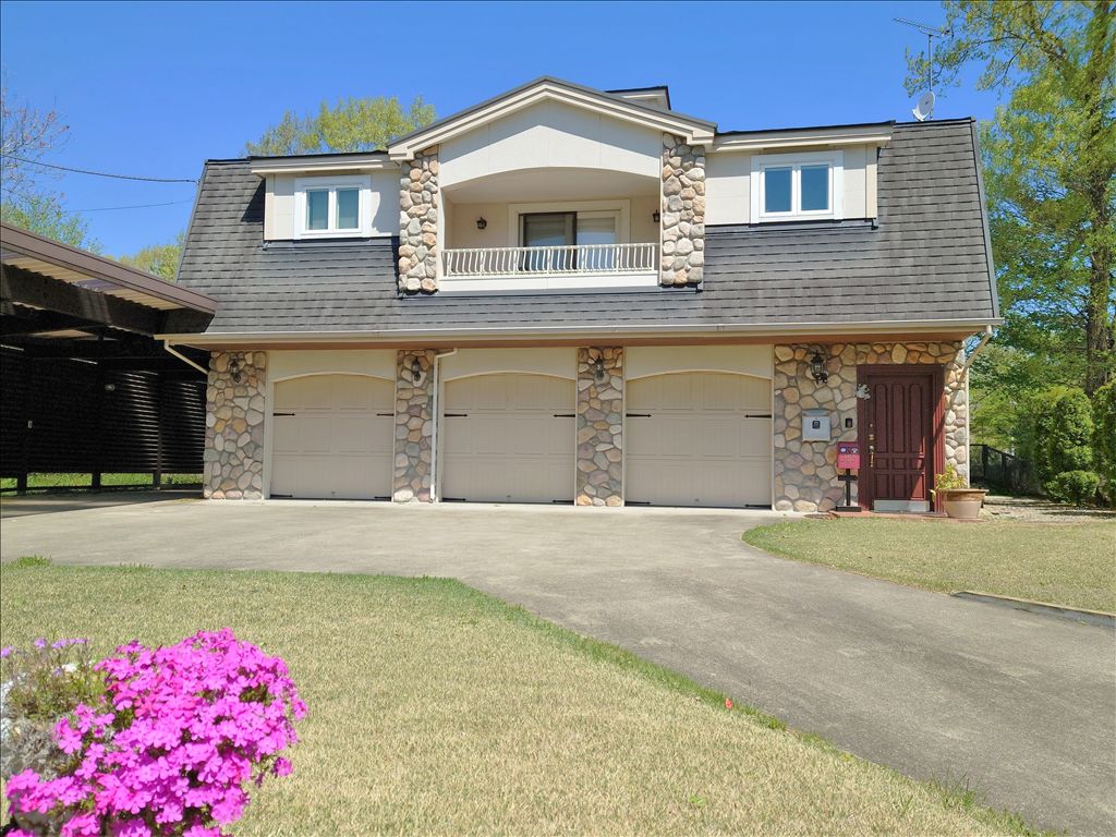 2LDK House with Garage for Sale in Nasu, Tochigi - Thumbnail 2