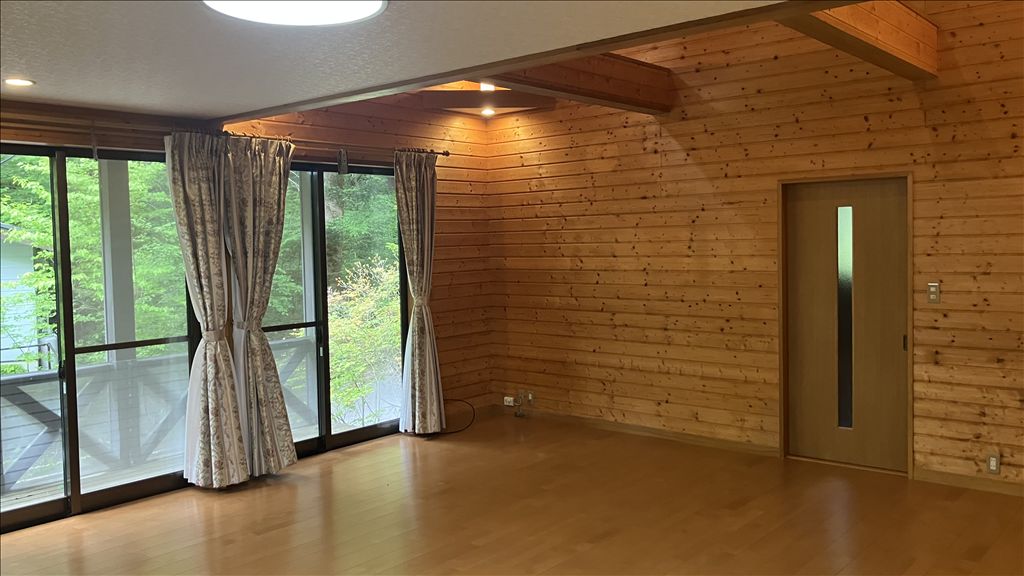 Renovated 3LDK Vacation House in Karuizawa Izumigaoka - Thumbnail 4
