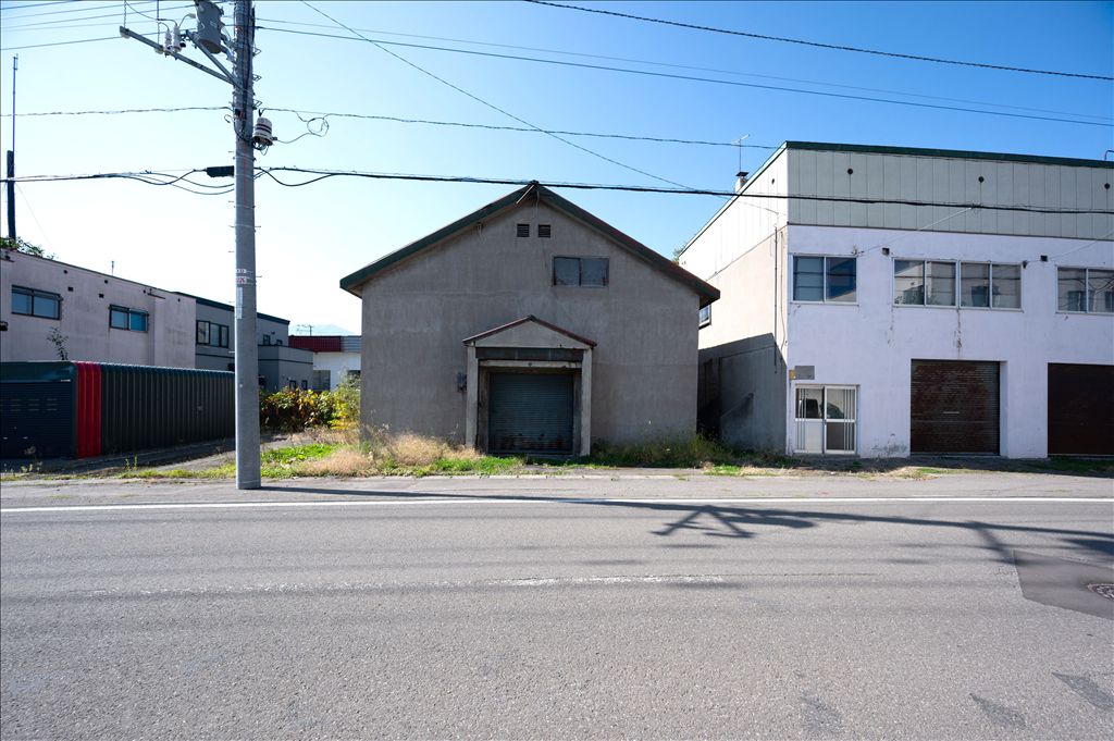Land with Old House for Sale in Kutchan, Hokkaido near Kutchan Station - Thumbnail 3