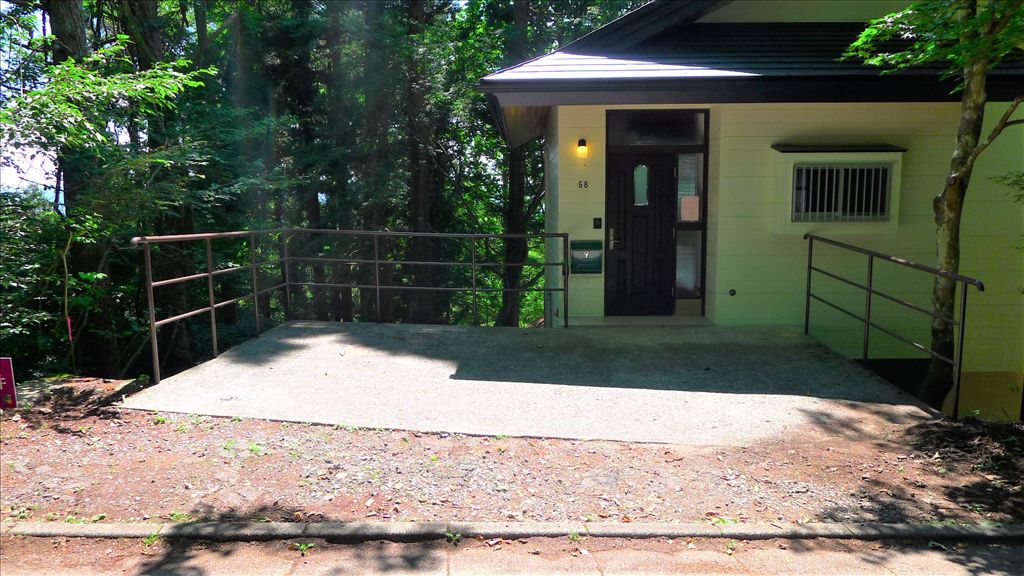 Karuisawa Forest Villa: 2LDK Detached House with Wood Stove - Thumbnail 3