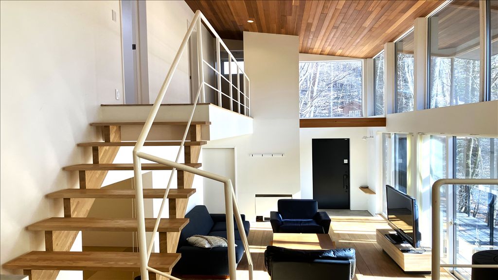Stylish 2013 Wooden House in Karuizawa's Mikasa Villa Area - Thumbnail 3