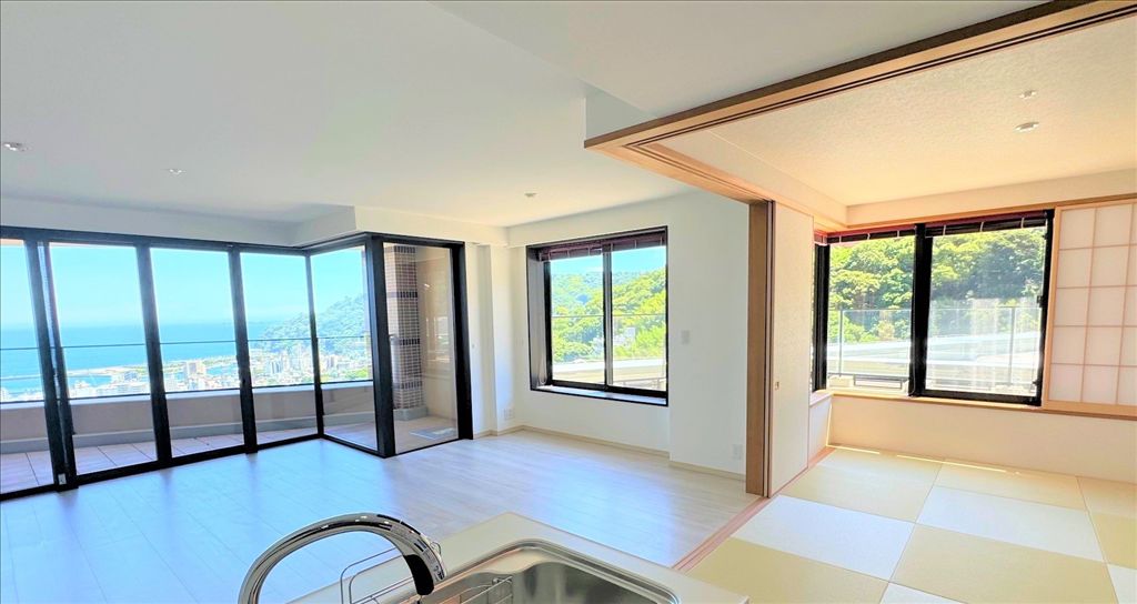 Tokyu Resort Villa Atami Seisui Condo with Huge Roof Balcony - Thumbnail 3