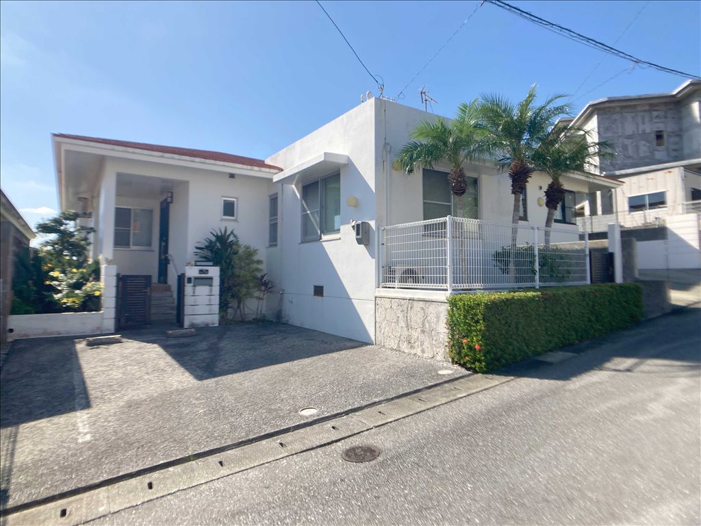 Ocean View 3LDK House in Nanjo City, Okinawa - Thumbnail 3