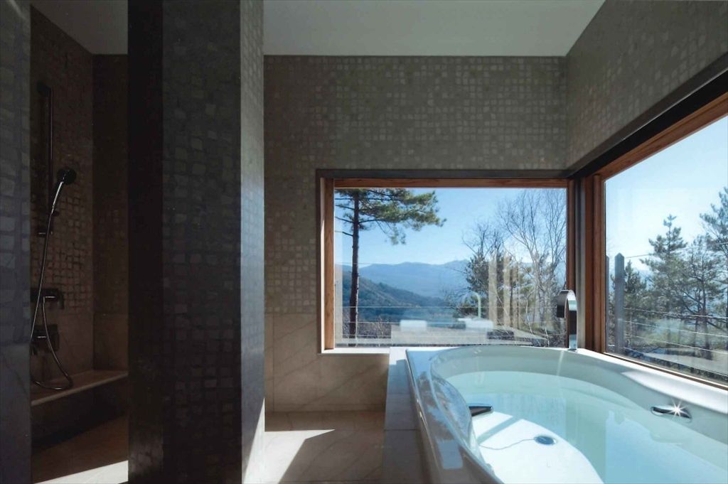 Modern 2LDK Vacation Home with Yatsugatake Views in Tateshina - Thumbnail 3