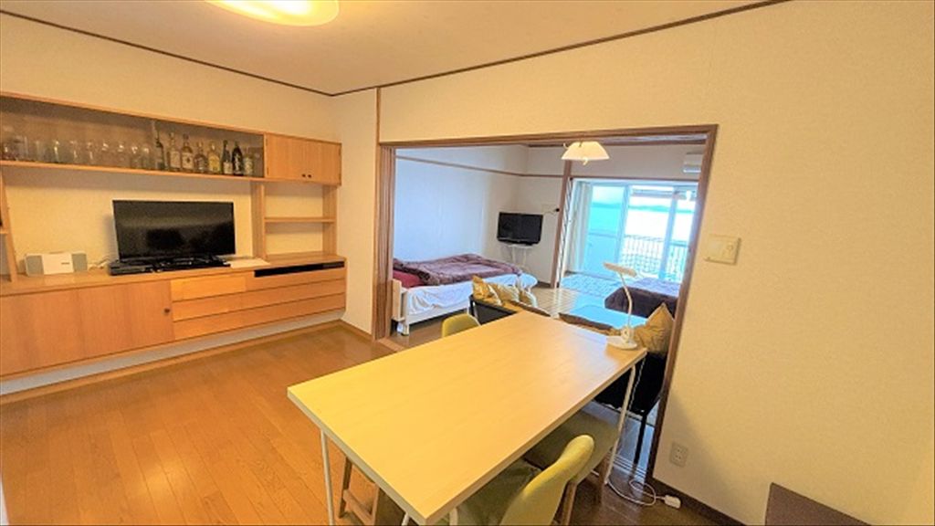 Atami Sunny Heights 1DK Condo with Ocean Views & Hot Spring - Thumbnail 4