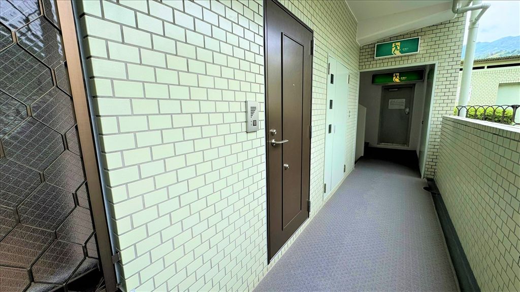 Angel Seaside Minami-Atami 3LDK Waterfront Condo with Hot Spring - Thumbnail 3