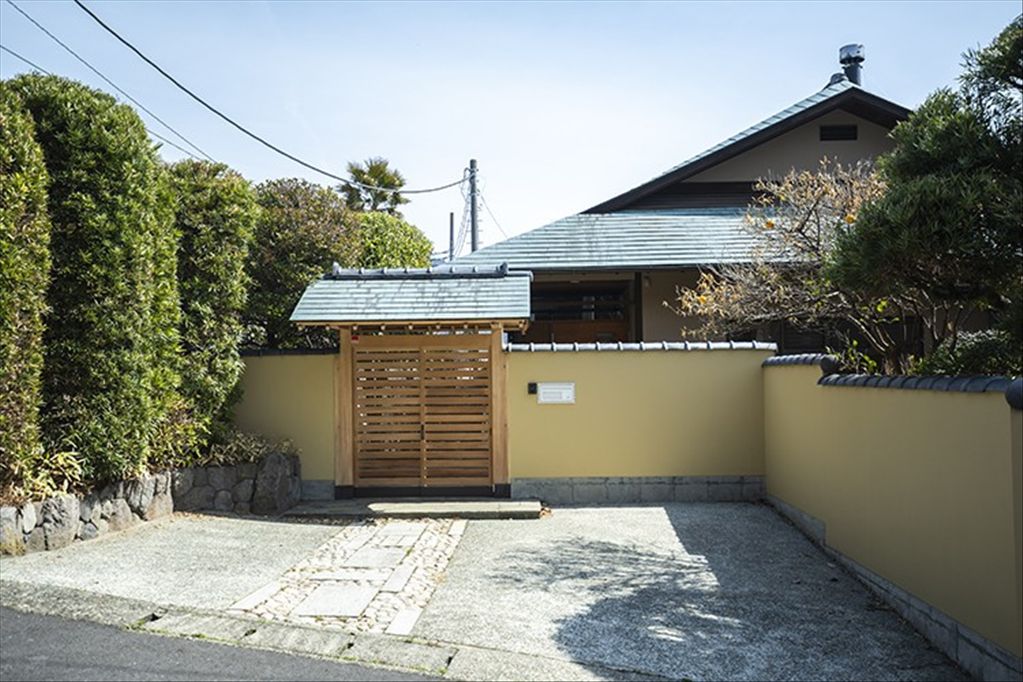 Yugawara Japanese House with Wood Stove, Irori & Hot Spring - Thumbnail 3