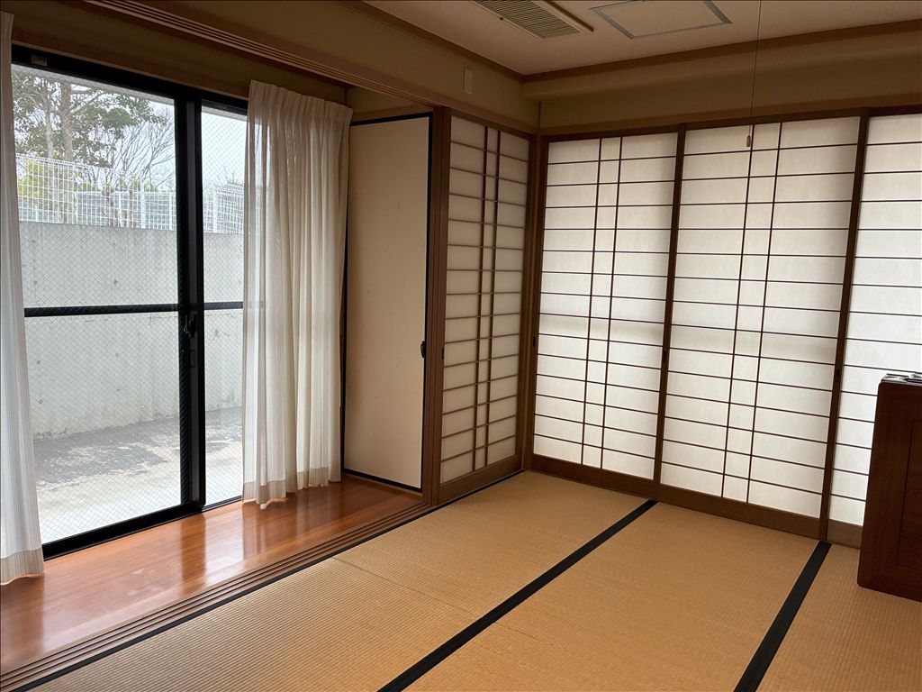 8LDK Resort Villa in Tokyu Resort Town Hamanako, Shizuoka - Thumbnail 3