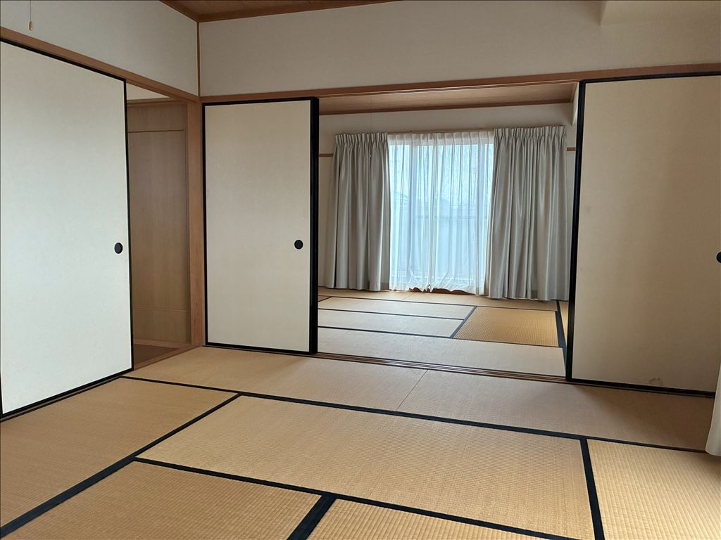 8LDK Resort Villa in Tokyu Resort Town Hamanako, Shizuoka - Thumbnail 2