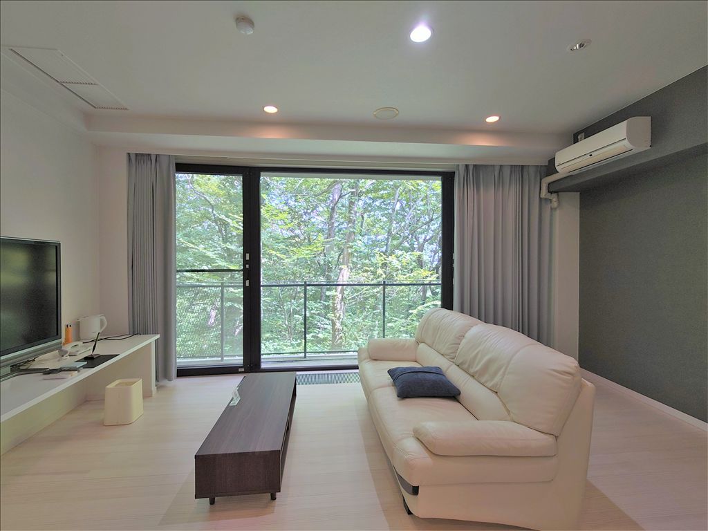 Nasu Highland Villa with Hotel Potential for Sale in Tochigi - Thumbnail 4