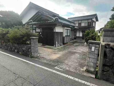 1975 House for Sale in Kotoura, Tottori - 605 sqm Land — House, Kotoura, Tottori