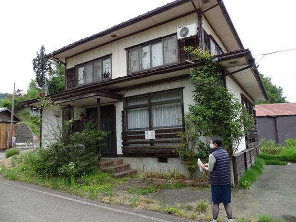 A convenient three-minute house near the station - Thumbnail 2