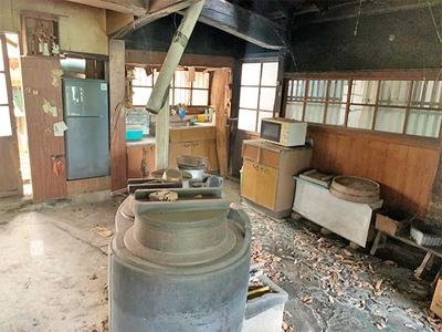 Rural House in Uda City with Renovation Potential — Image 1, Uda, Nara
