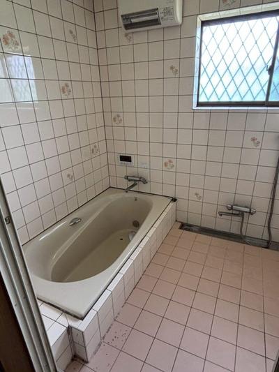 Spacious 9LDK House in Uda City with Mountain Views — Image 3, Uda, Nara