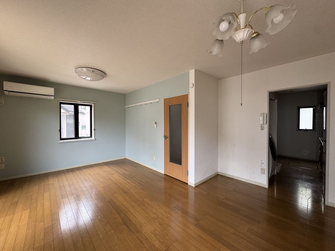 3LDK House for Rent in Yoshii, Yokosuka - Thumbnail 2