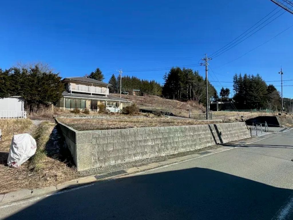 Land for Sale in Fujimi Town, Nagano - 430 sqm Plot - Thumbnail 3