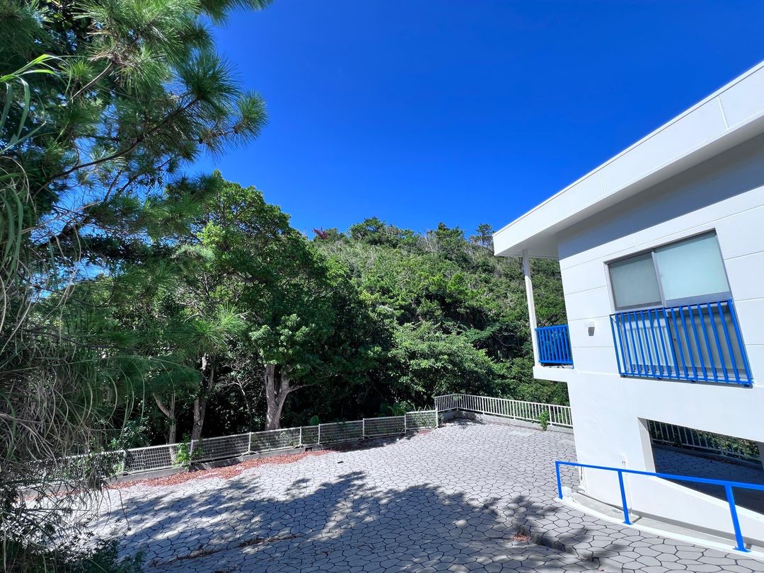 Luxury Ocean View Villas in Onna, Okinawa - 2 Houses for Sale - Thumbnail 2