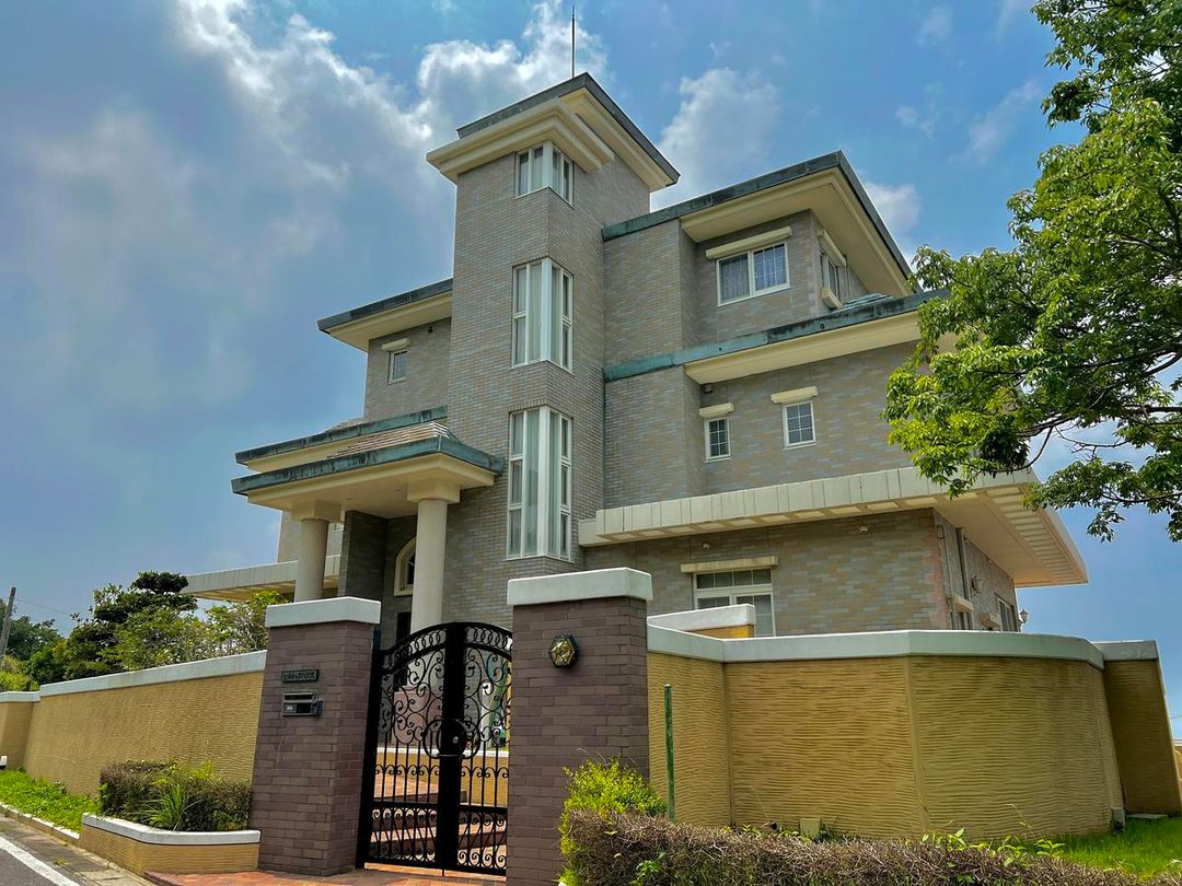 4LDK Ocean View Villa on 504 Tsubo Land in Onna, Okinawa - Thumbnail 2