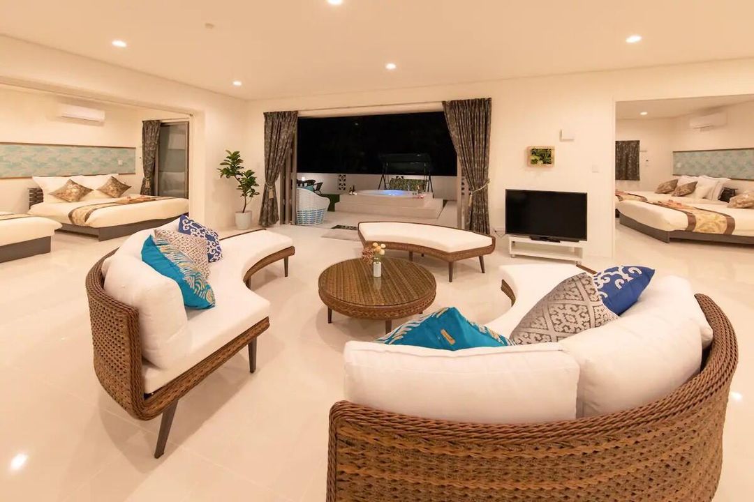 2LDK Ocean Front Villa on Kouri Island, Nakijin Village - Thumbnail 4