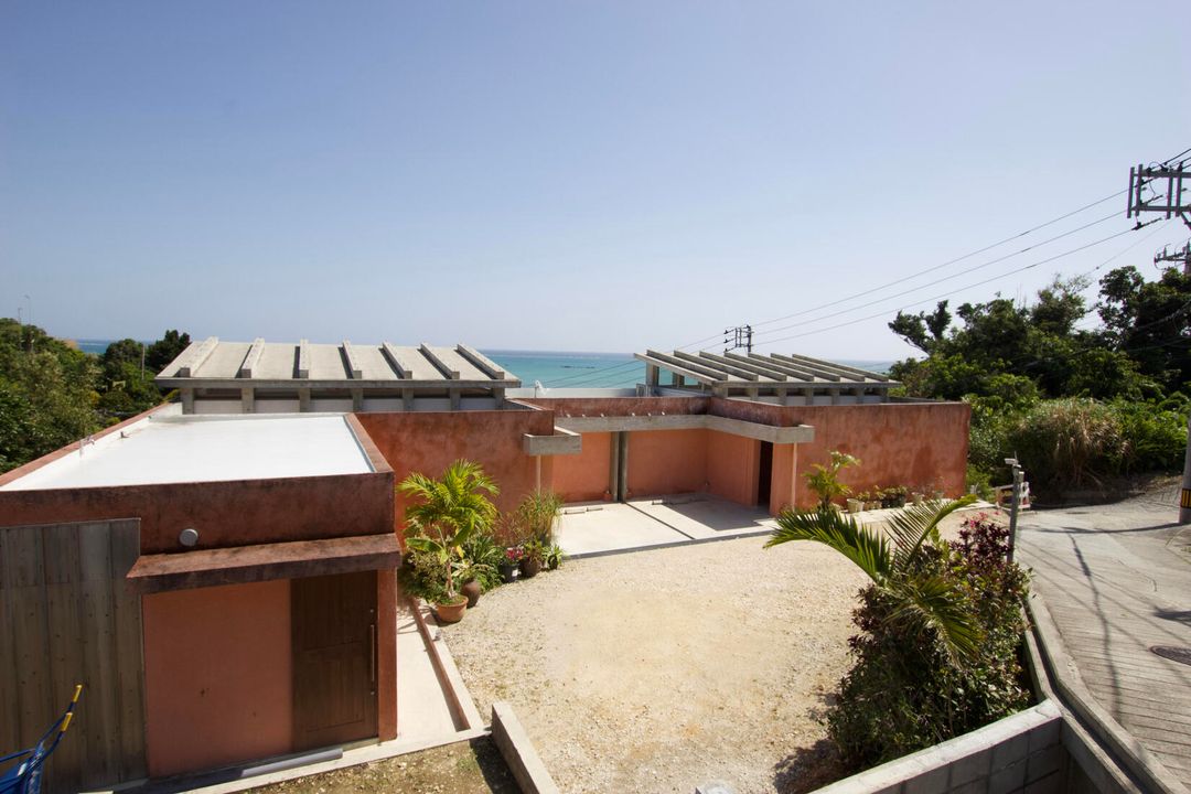 Ocean View Hillside House with Accommodation in Nanjo City, Okinawa - Thumbnail 2