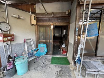 Traditional 5LDK House with Agricultural Land in Tanabe City — Front_door, Tanabe, Wakayama