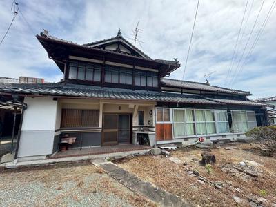 Hillside Property for Renovation in Yamaga — House, Yamaga, Kumamoto