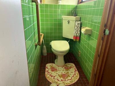 Spacious Land and House for Sale in Yamaga, Kumamoto — Toilet, Yamaga, Kumamoto