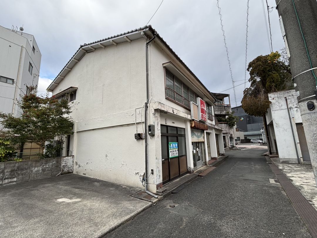 Townhouse for Sale in Yawatahama, Ehime - Convenient Location - Thumbnail 3
