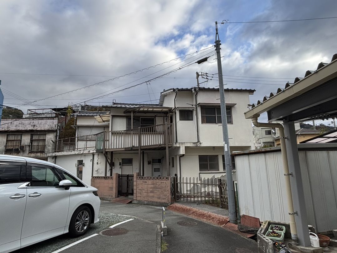 Townhouse for Sale in Yawatahama, Ehime - Convenient Location - Thumbnail 2