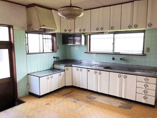 5LDK House for Sale in Yamatokoriyama, Nara - Akiya Bank Listing - Thumbnail 3
