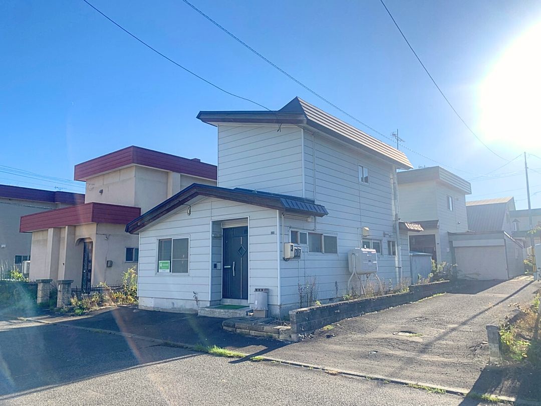 3LDK House for Sale in Minami-ku, Sapporo, 76.14 sqm - Thumbnail 2