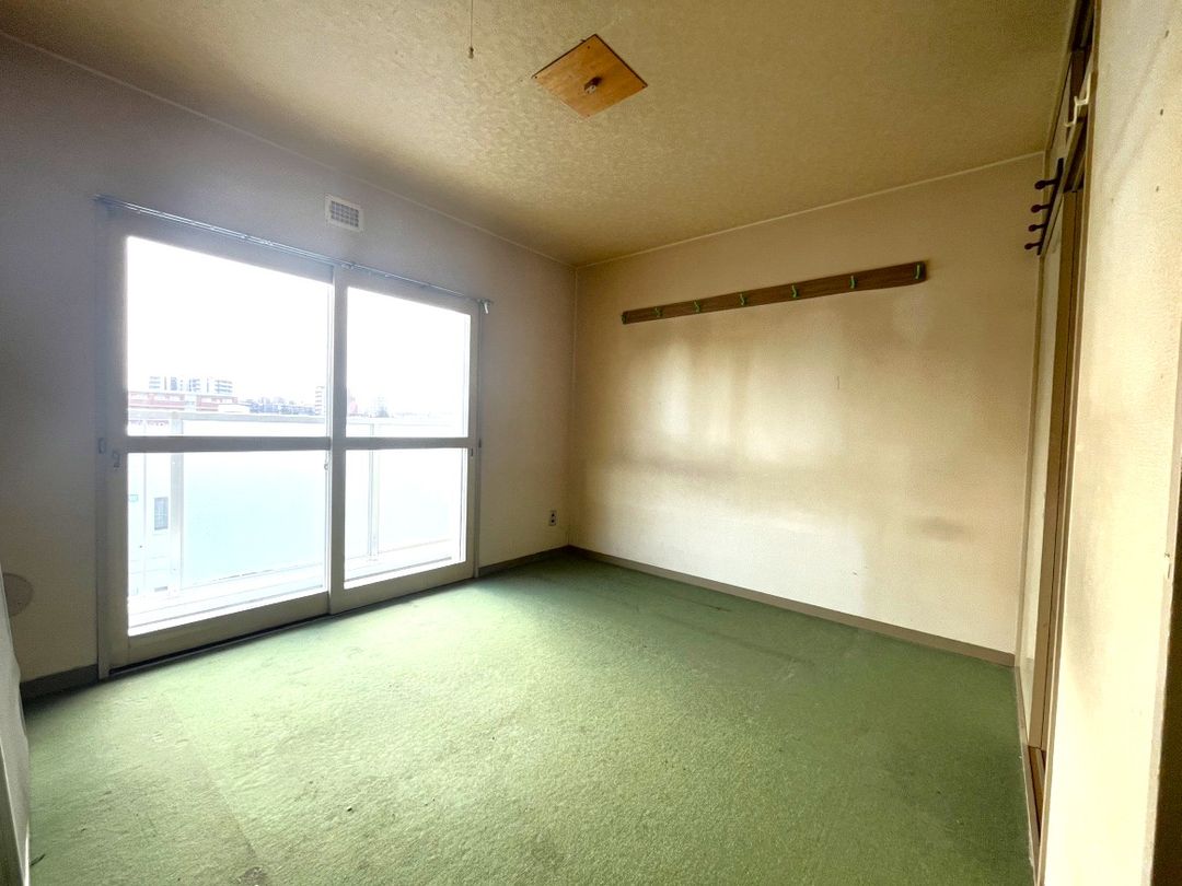 3LDK Top-Floor Apartment in Toyohira-ku, Sapporo - 75m² - Thumbnail 3