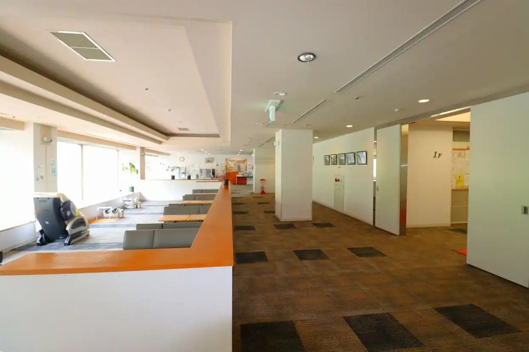 Resort Apartment with Onsen & Pool in Yuzawa, Niigata - Thumbnail 4