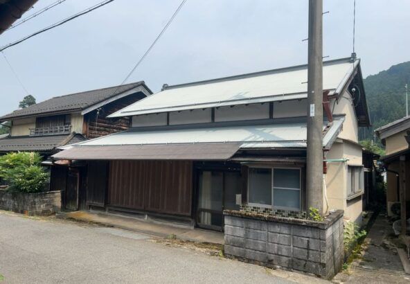 Single-Story House on Old Ise Highway in Misugi Village, Nara - Thumbnail 2