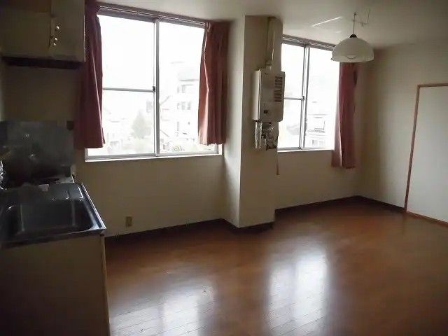 Keizan Heights 402: 3LDK Apartment in Yuzawa with Free Parking - Thumbnail 3