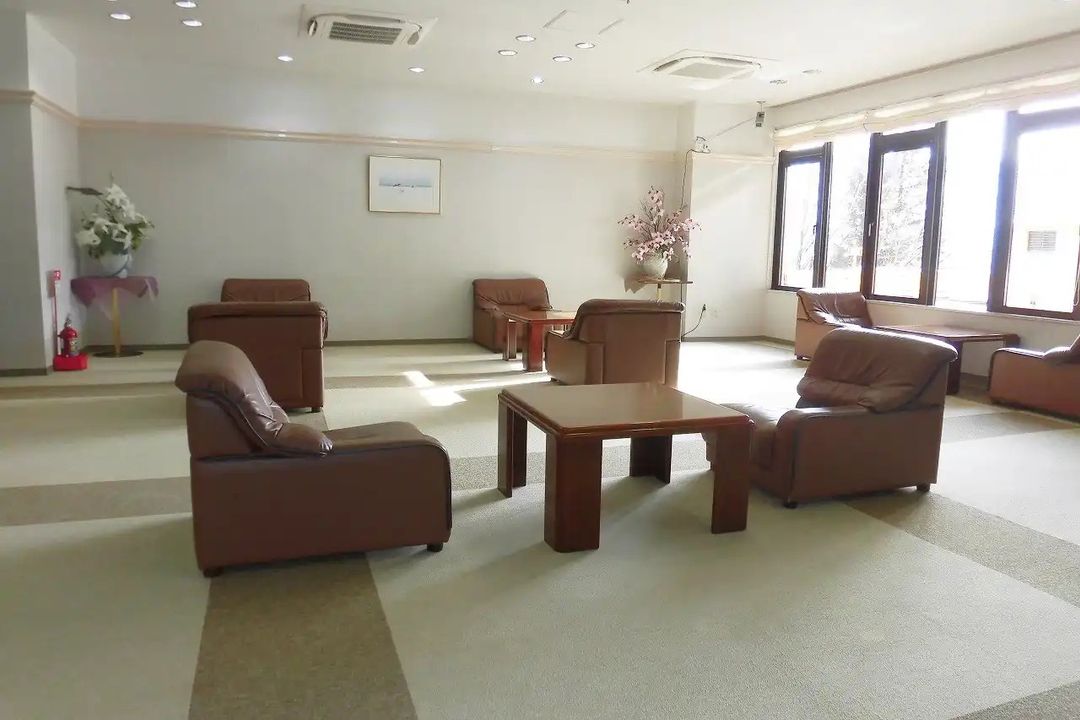 Ski-in Apartment at Iwappara with Panoramic Yuzawa Views - Thumbnail 4