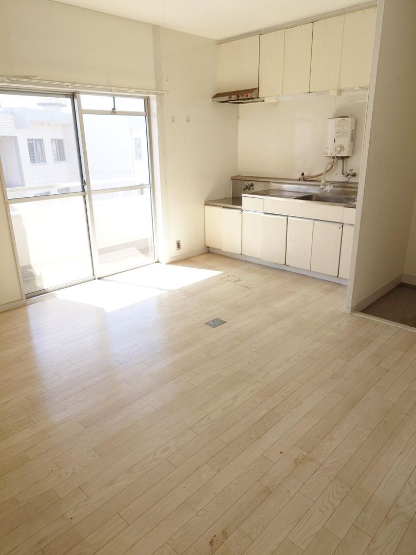 2LDK Apartment for Sale in Midori Ward, Nagoya - 43.95m² - Thumbnail 3