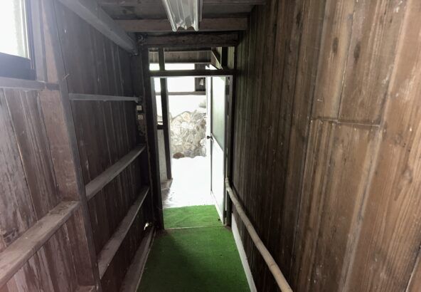 Mountain Lodge with Deck in Mitsue Village, Nara - Thumbnail 4