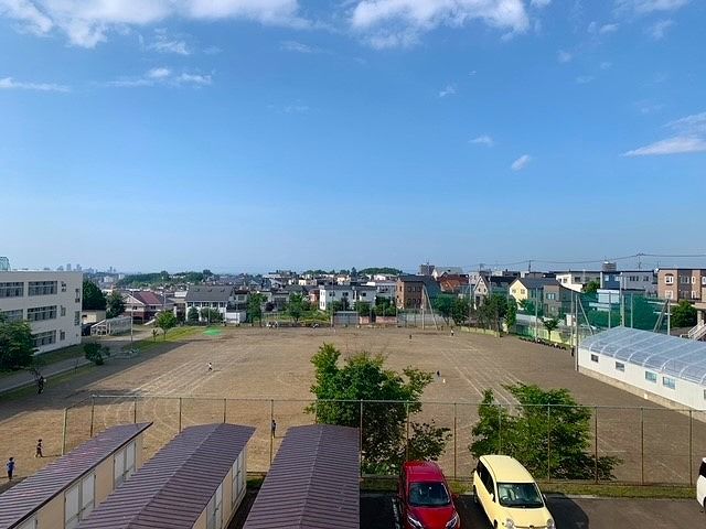 2DK Apartment for Sale in Sapporo Minami-ku, 50.11m² - Thumbnail 4
