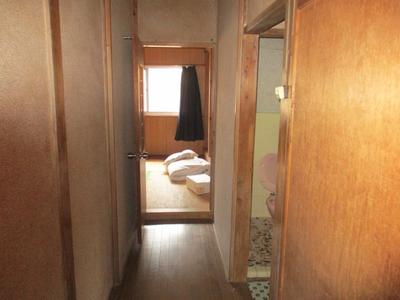 Spacious 8DK House Near Sea in Yawatahama — Image 3, Yawatahama, Ehime