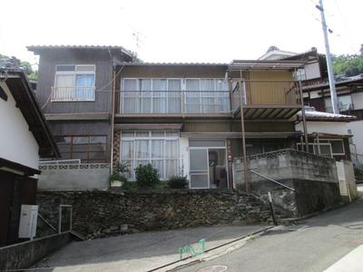 Spacious 8DK House Near Sea in Yawatahama — Image 1, Yawatahama, Ehime