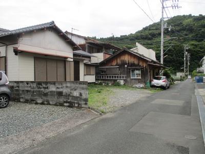 Single-story house in Yawatahama with parking — Image 1, Yawatahama, Ehime