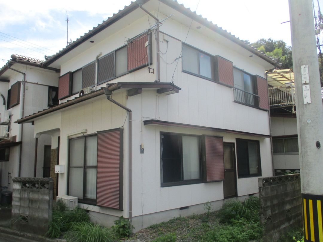 3DK House in Yawatahama with Prime Location - 3.7M Yen - Thumbnail 2